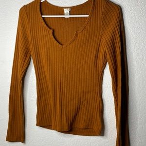 Burnt orange long sleeve size small